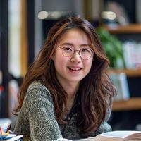 学习方法研究员刘思雨老师的专业照片，活力满满的年轻学者气质，专注高效学习方法研究