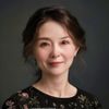 用户思思妈妈的头像，知性优雅的妈妈形象，对专家内容高度认可